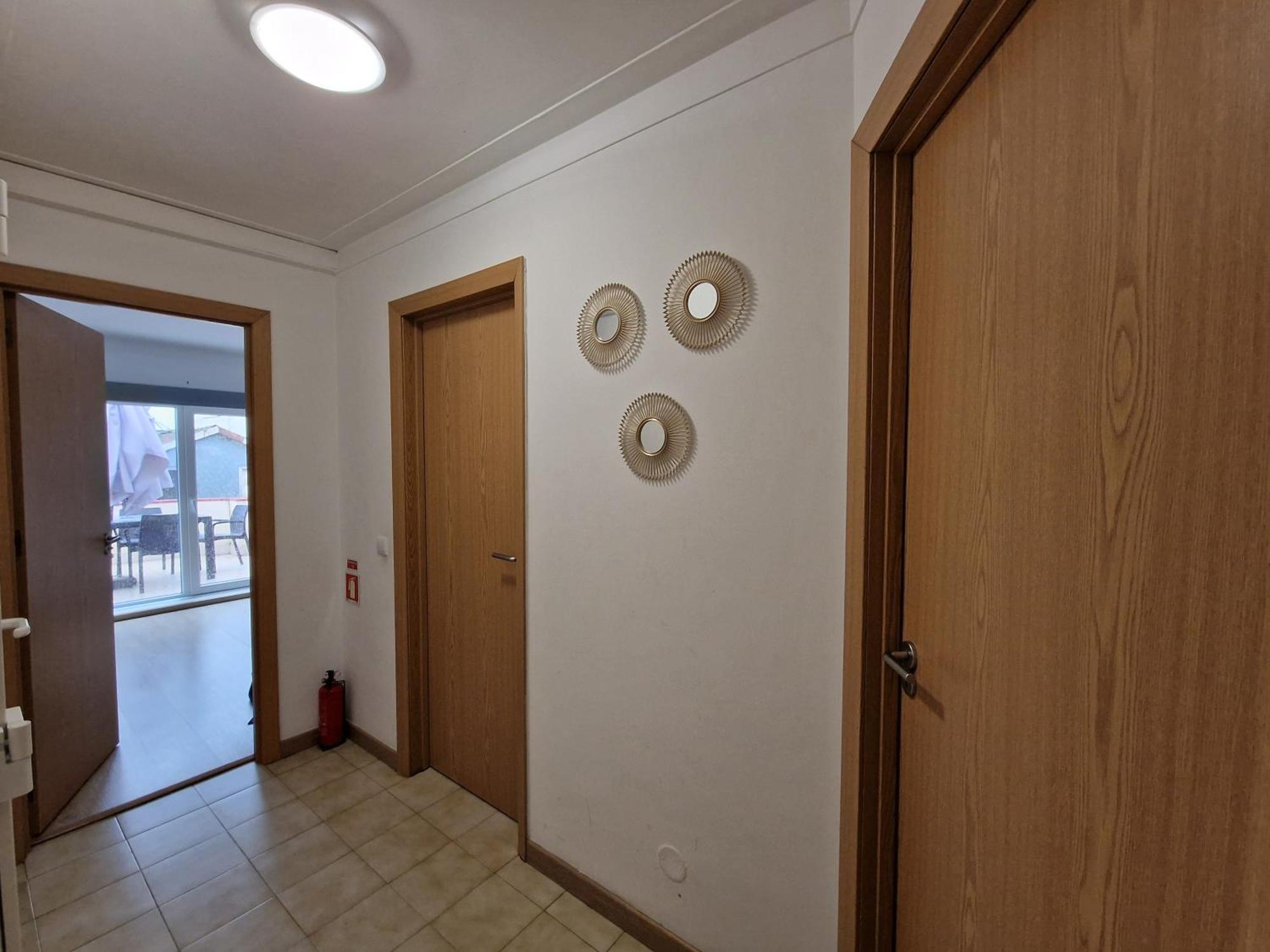 Pretty Flat With Terrace, Air Cond, Free Parking, By Porto With Love Lda Buitenkant foto